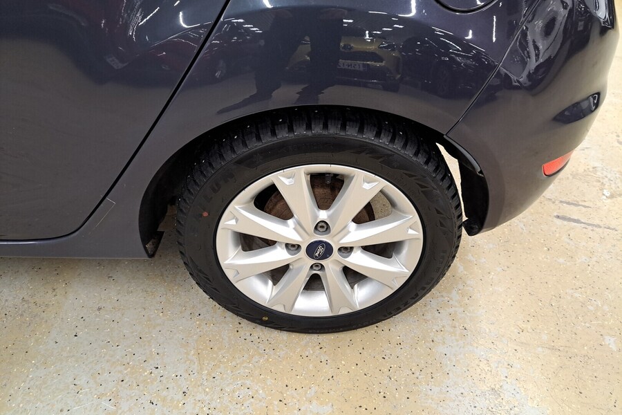 Ford Fiesta vaihtoauto