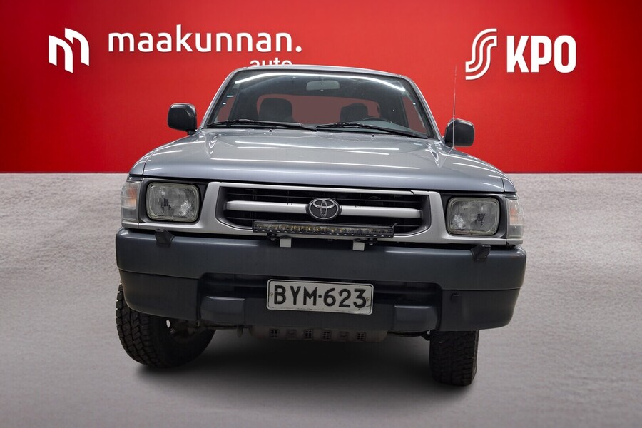 Toyota Hilux vaihtoauto