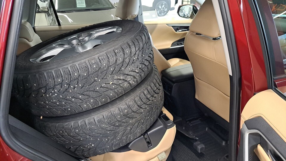 Toyota RAV4 vaihtoauto