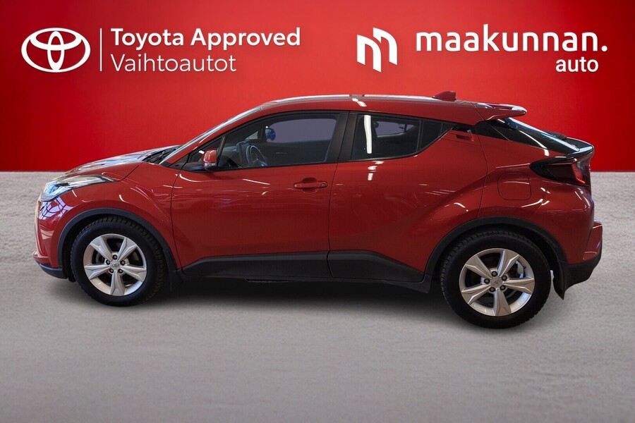 Toyota C-HR vaihtoauto