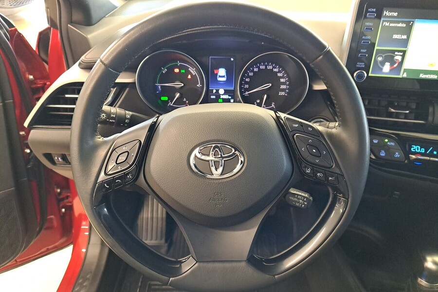 Toyota C-HR vaihtoauto