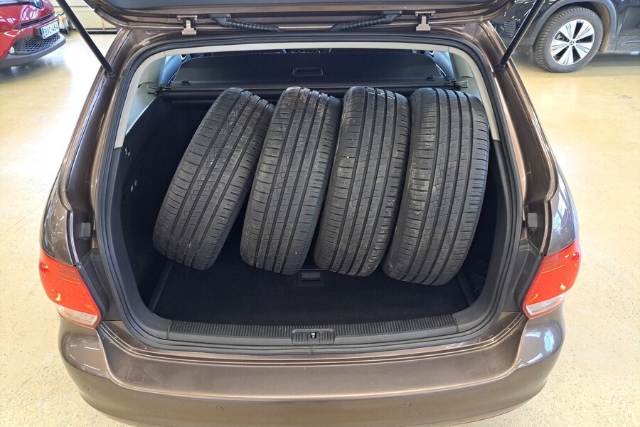 Volkswagen Golf vaihtoauto