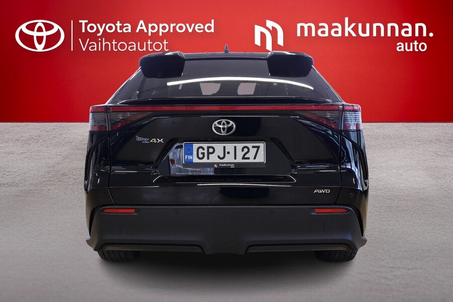 Toyota bZ4X vaihtoauto