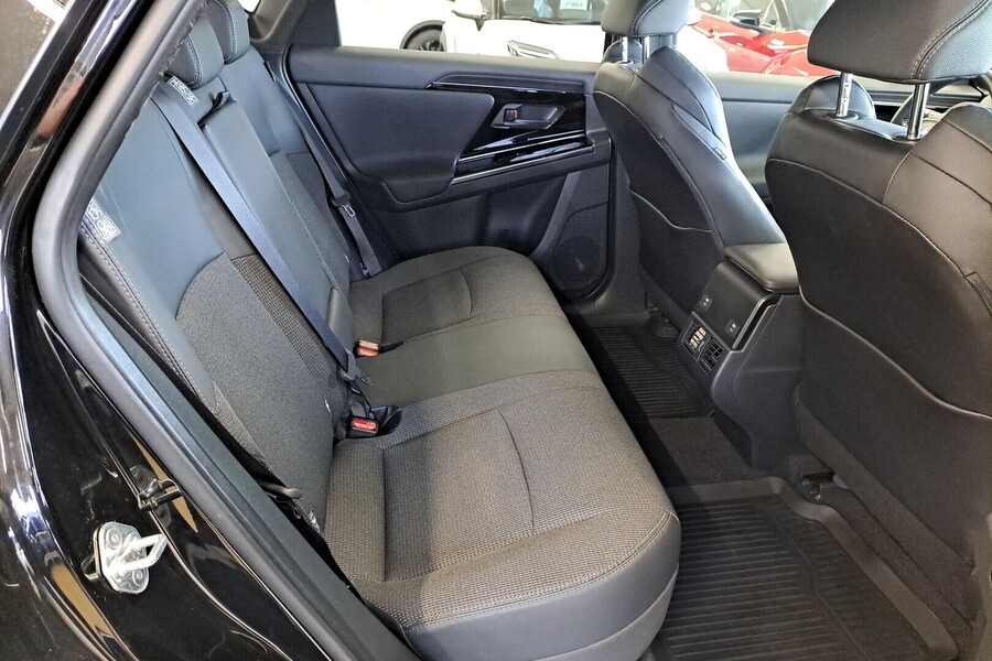 Toyota bZ4X vaihtoauto