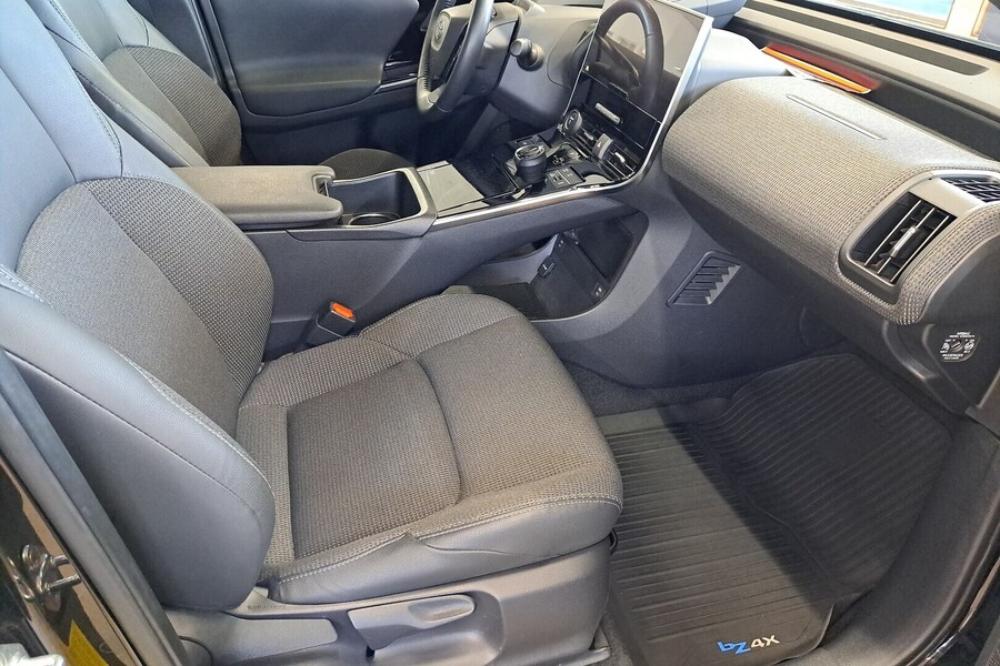 Toyota bZ4X vaihtoauto