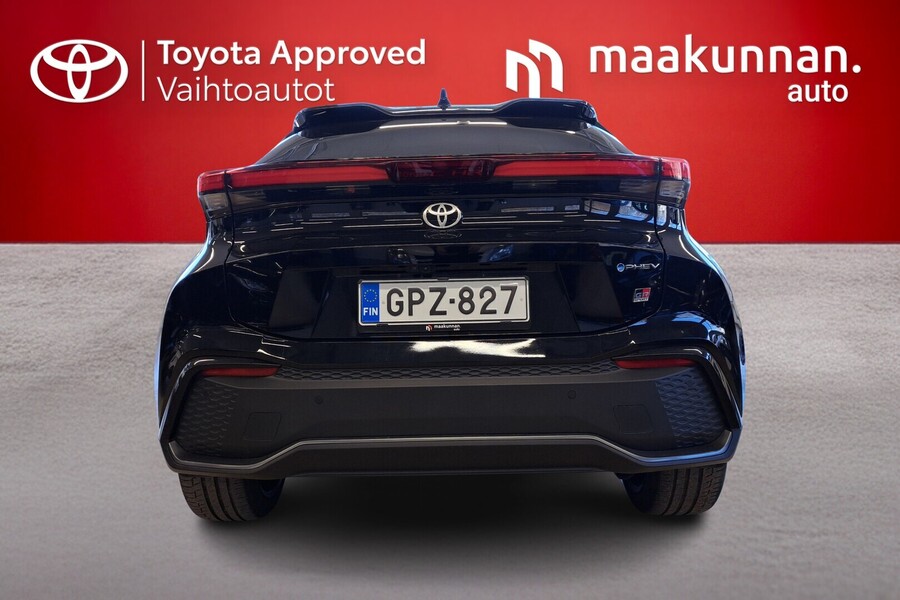 Toyota C-HR vaihtoauto