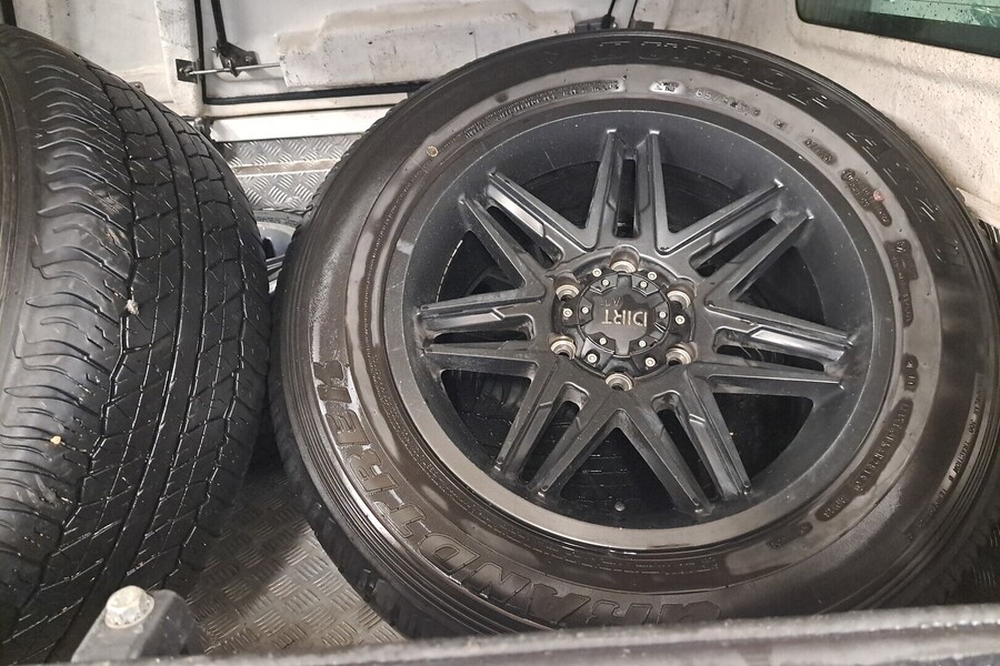 Toyota Hilux vaihtoauto