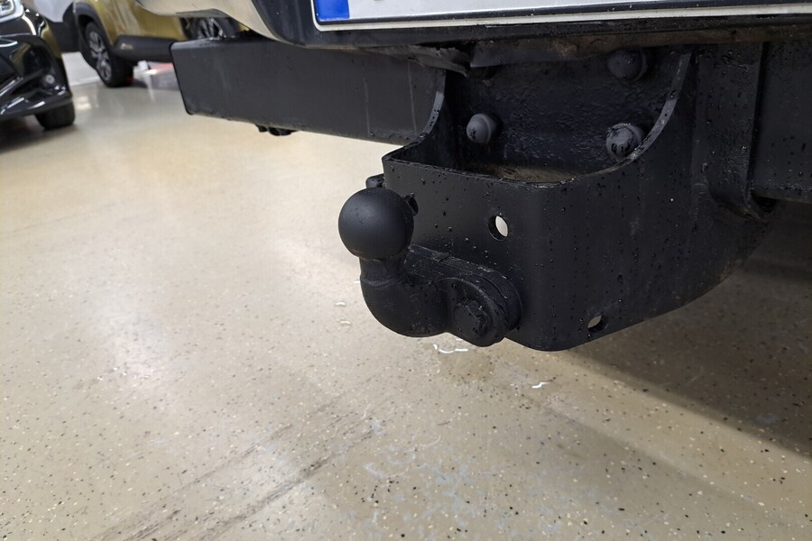 Toyota Hilux vaihtoauto