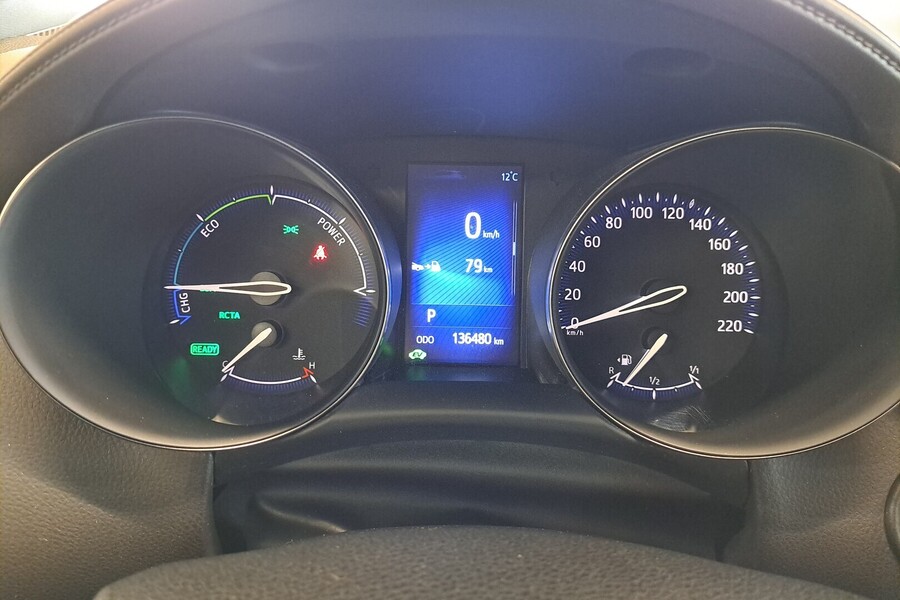 Toyota C-HR vaihtoauto