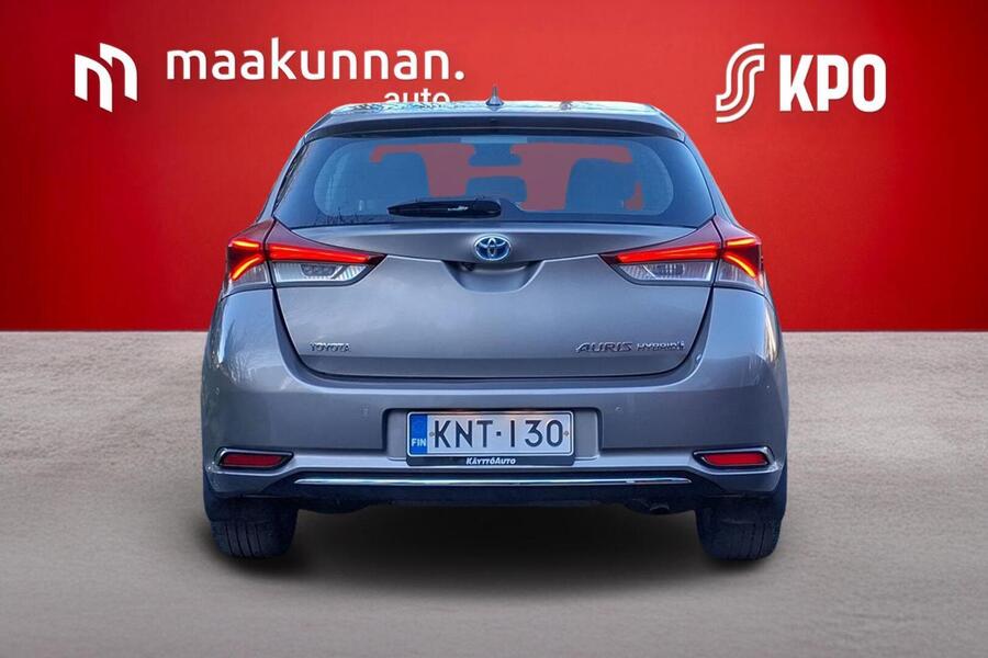 Toyota Auris vaihtoauto