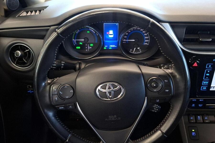 Toyota Auris vaihtoauto