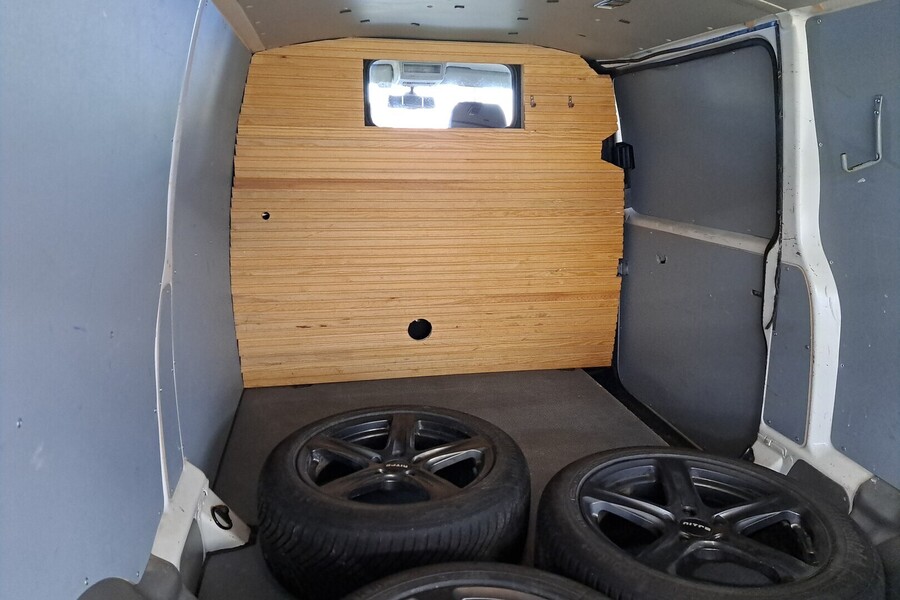 Volkswagen Transporter vaihtoauto