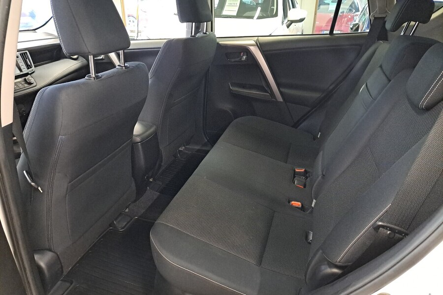 Toyota RAV4 vaihtoauto