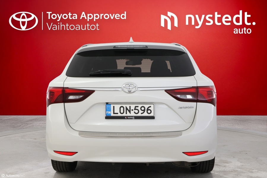Toyota Avensis vaihtoauto