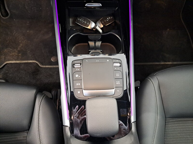 Mercedes-Benz EQB vaihtoauto