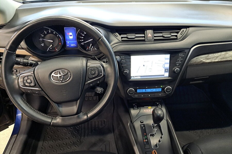 Toyota Avensis vaihtoauto