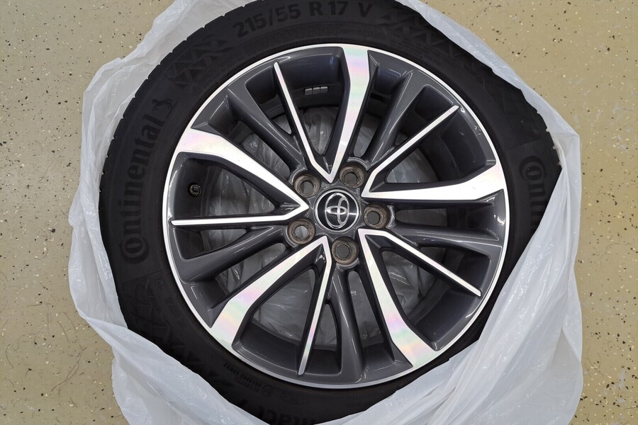 Toyota Avensis vaihtoauto