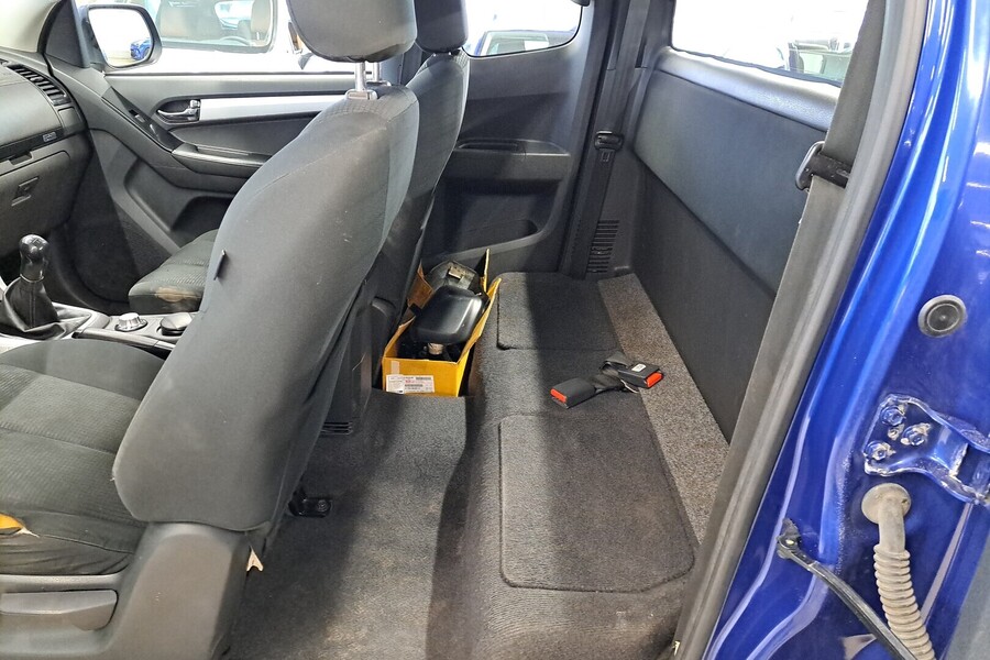 Isuzu D-Max vaihtoauto