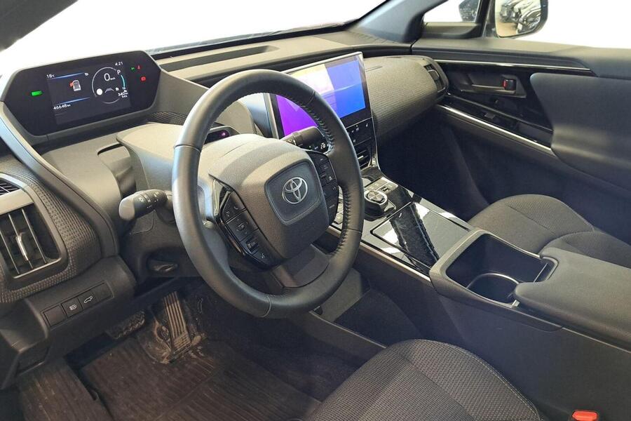 Toyota bZ4X vaihtoauto