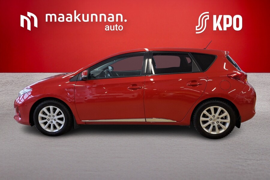 Toyota Auris vaihtoauto