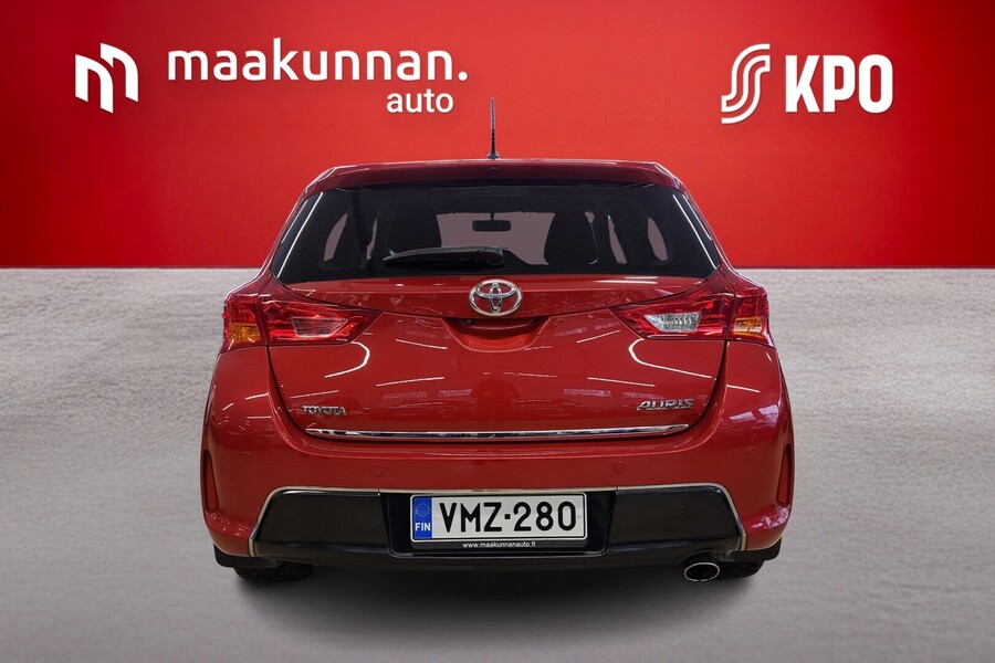 Toyota Auris vaihtoauto