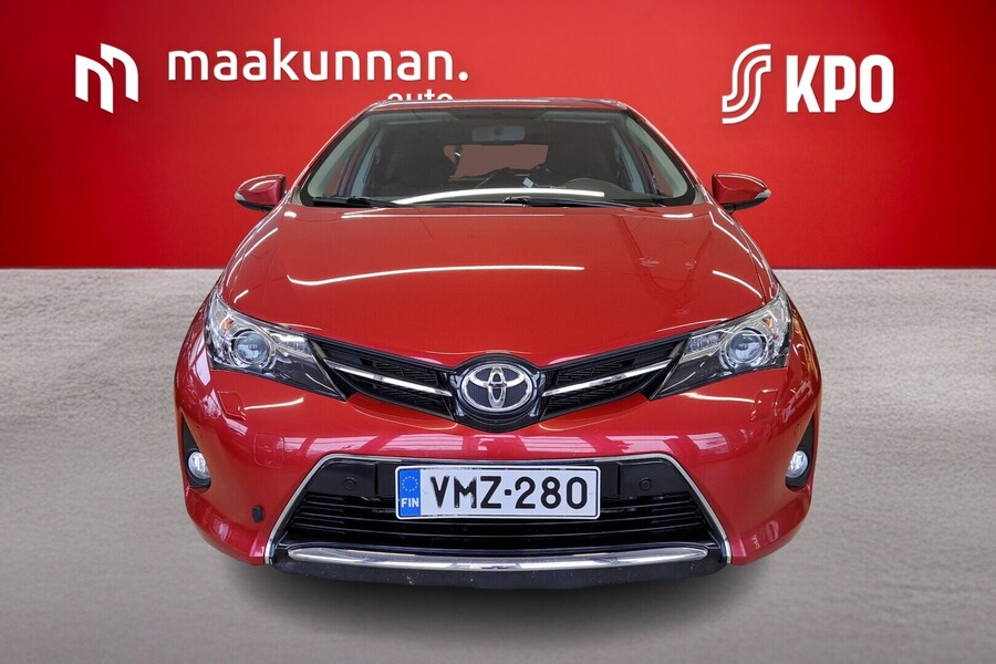 Toyota Auris vaihtoauto