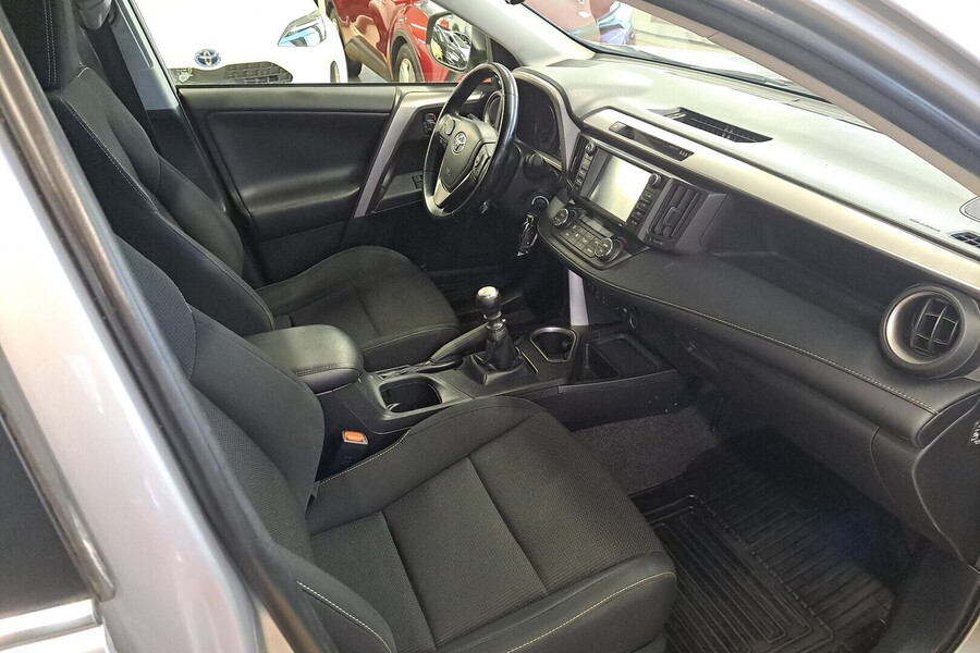 Toyota RAV4 vaihtoauto