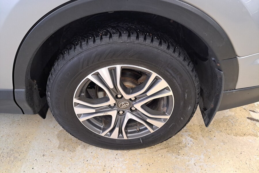 Toyota RAV4 vaihtoauto