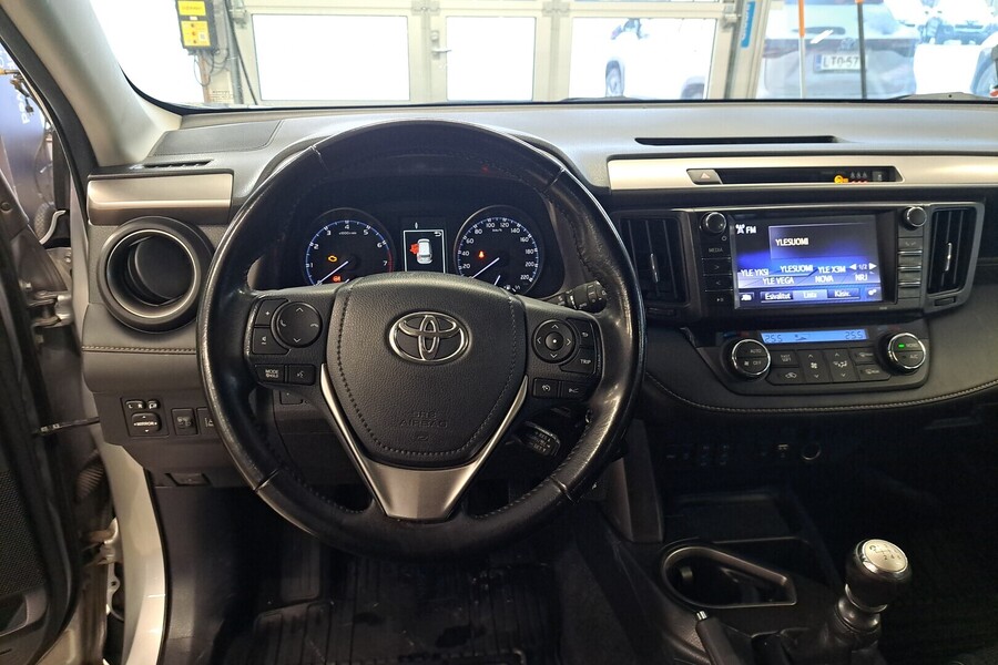 Toyota RAV4 vaihtoauto