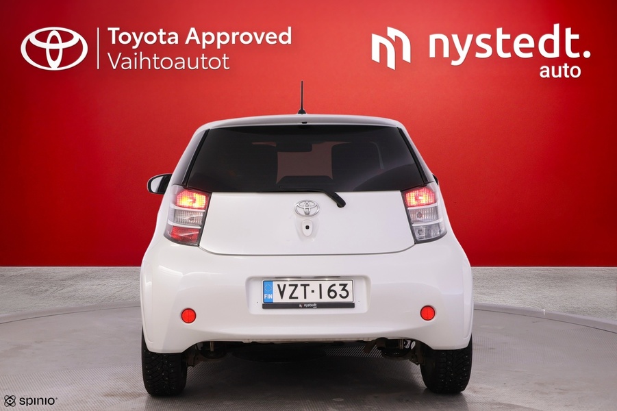 Toyota iQ vaihtoauto