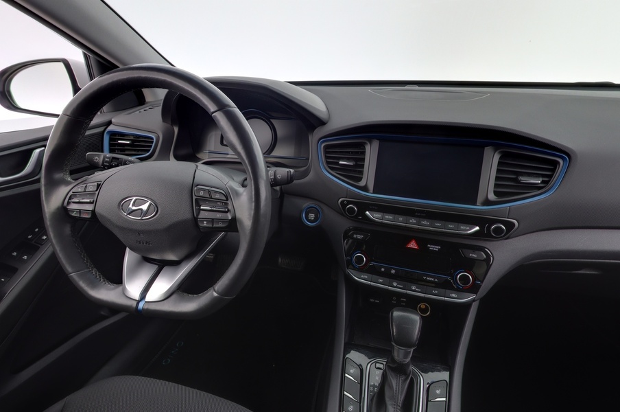 Hyundai IONIQ plug-in vaihtoauto