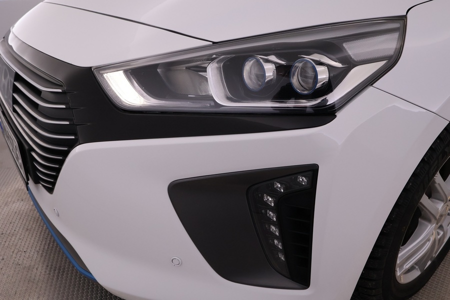 Hyundai IONIQ plug-in vaihtoauto