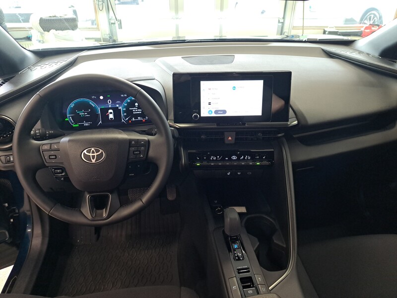 Toyota C-HR vaihtoauto