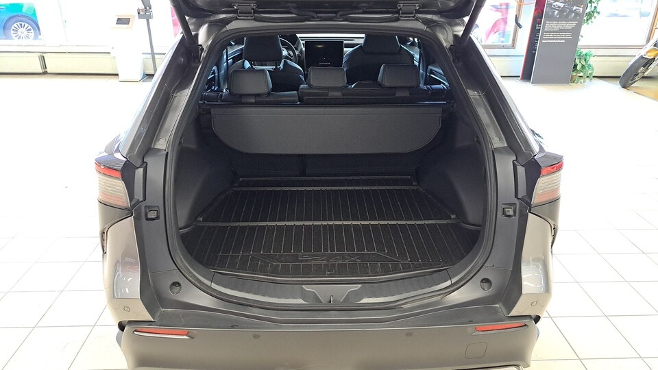 Toyota bZ4X vaihtoauto