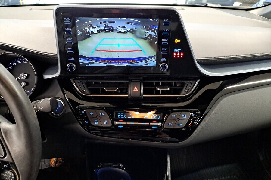 Toyota C-HR vaihtoauto