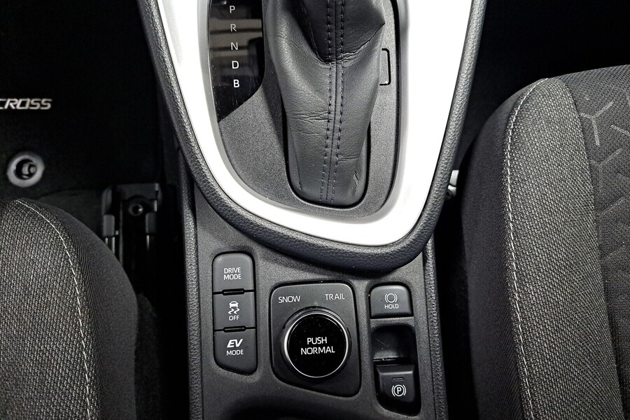 Toyota Yaris Cross vaihtoauto