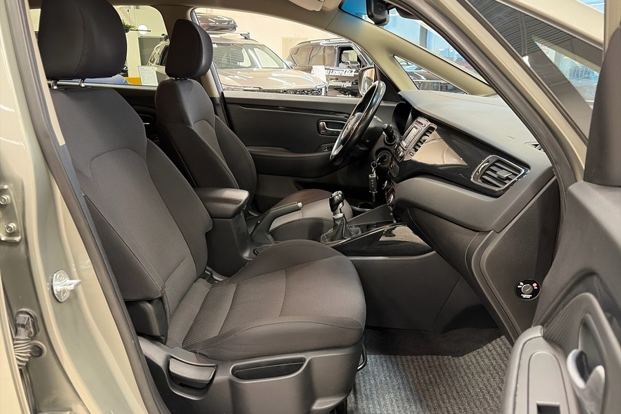 Kia Carens vaihtoauto