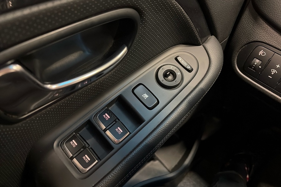 Kia Carens vaihtoauto