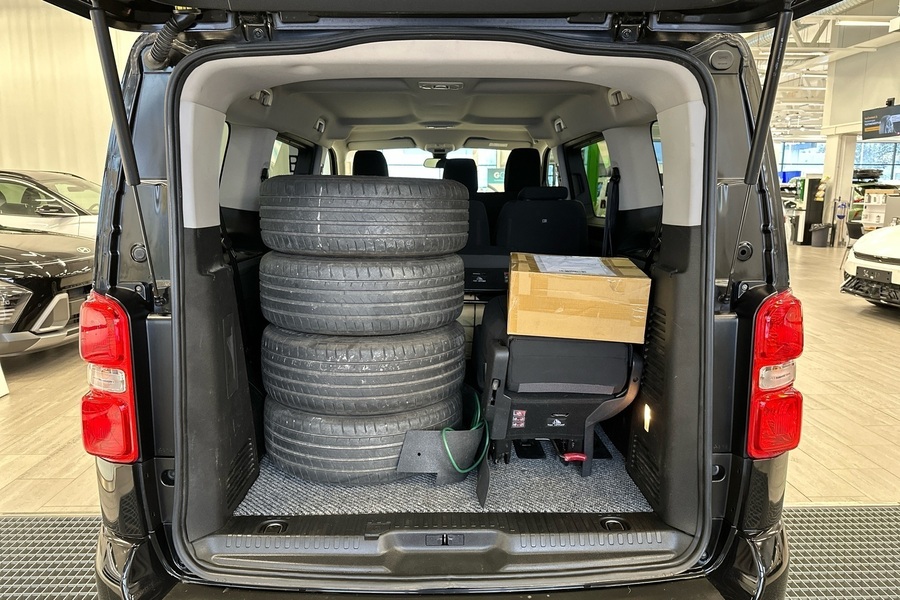 Peugeot Traveller vaihtoauto