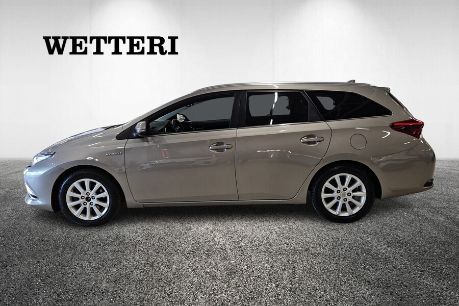 Toyota Auris vaihtoauto