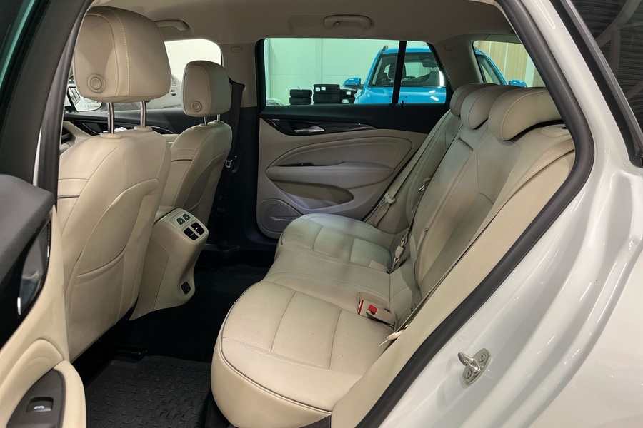 Opel Insignia vaihtoauto