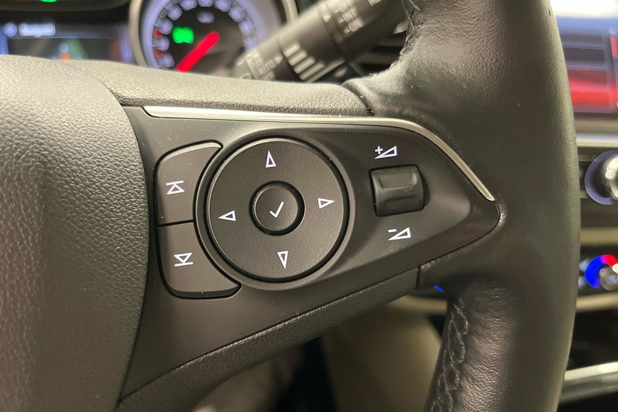 Opel Insignia vaihtoauto