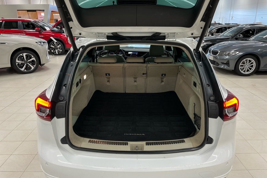 Opel Insignia vaihtoauto