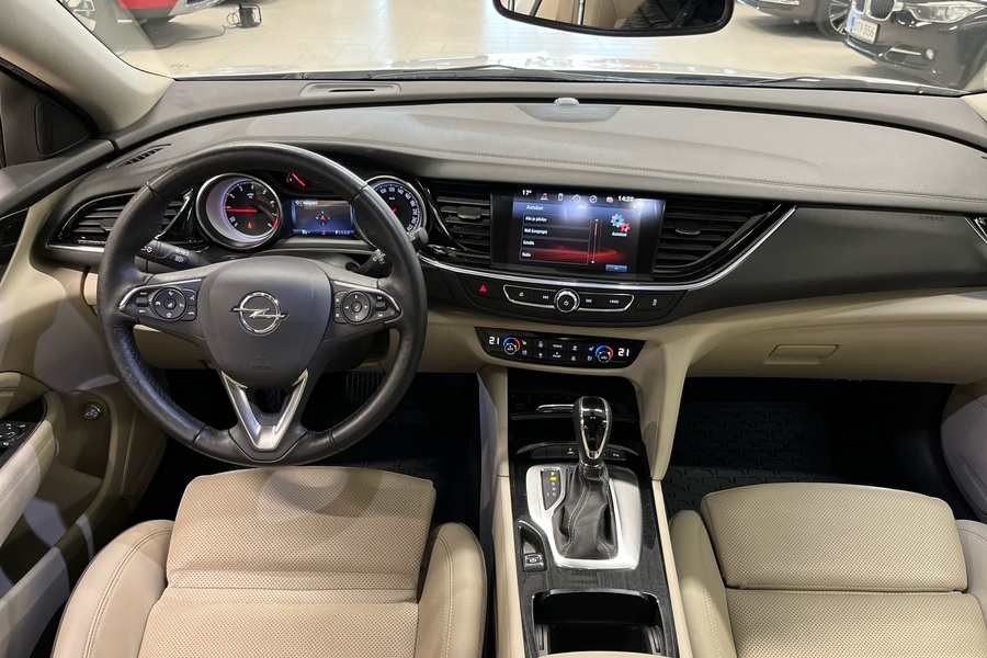 Opel Insignia vaihtoauto