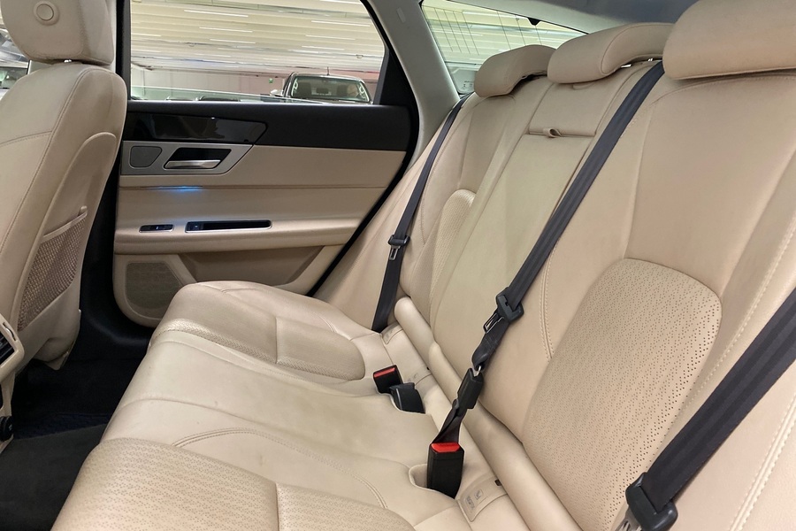 Jaguar XF vaihtoauto