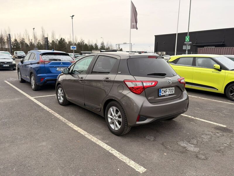 Toyota Yaris vaihtoauto