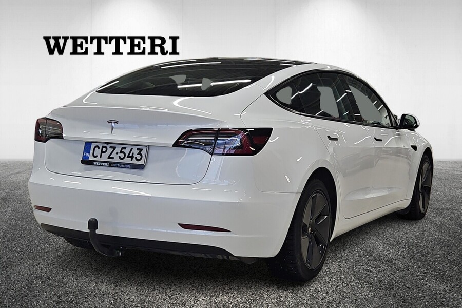 Tesla Model 3 vaihtoauto