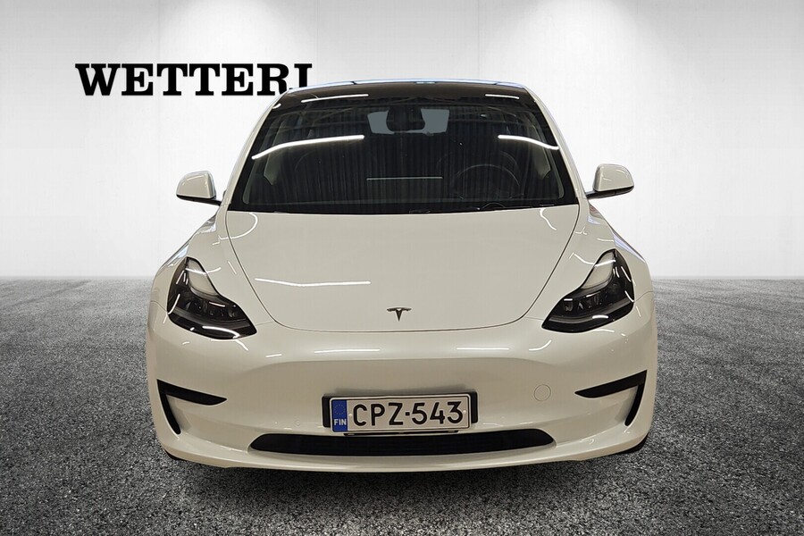 Tesla Model 3 vaihtoauto