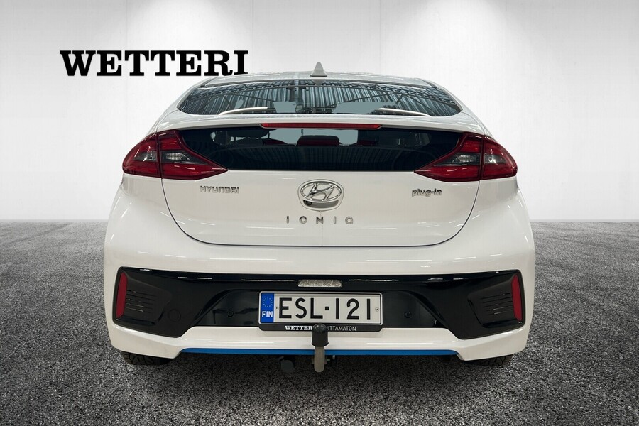 Hyundai IONIQ plug-in vaihtoauto