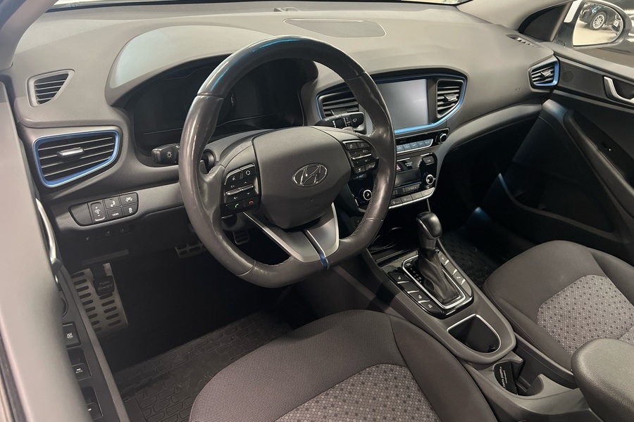 Hyundai IONIQ plug-in vaihtoauto
